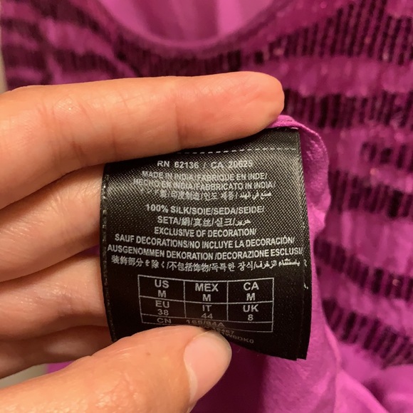 GUESS - Picture 6 of 6